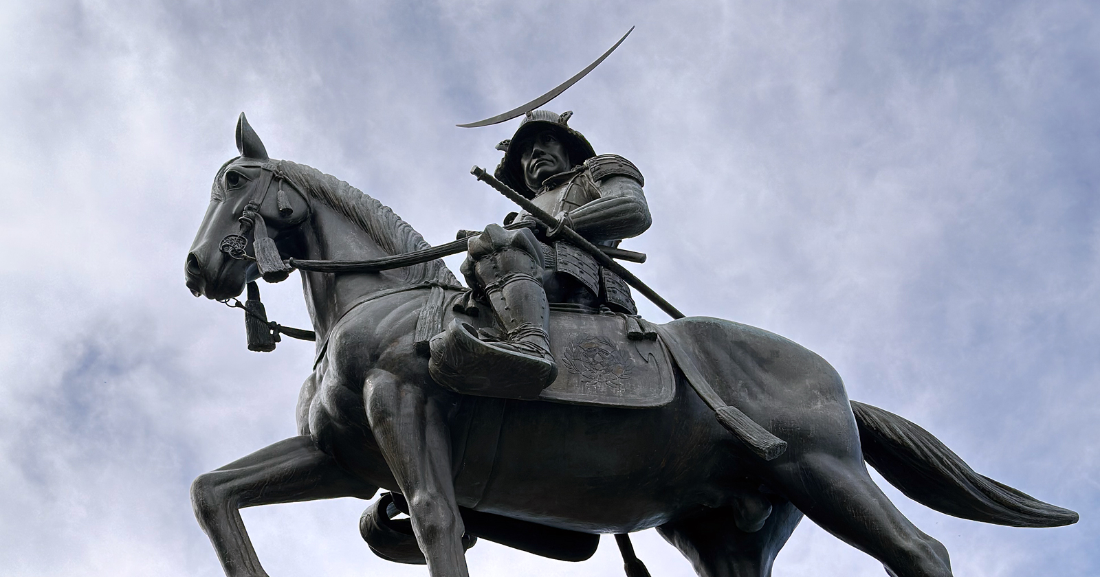 伊達政宗騎馬像